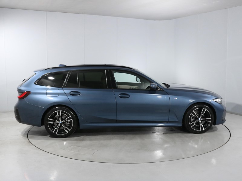 2026 (26) BMW 3 SERIES 320i M Sport 5dr Step Auto 5782792