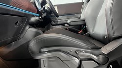 2025 (75) MINI COUNTRYMAN 1.5 C Classic 5dr Auto 5798751