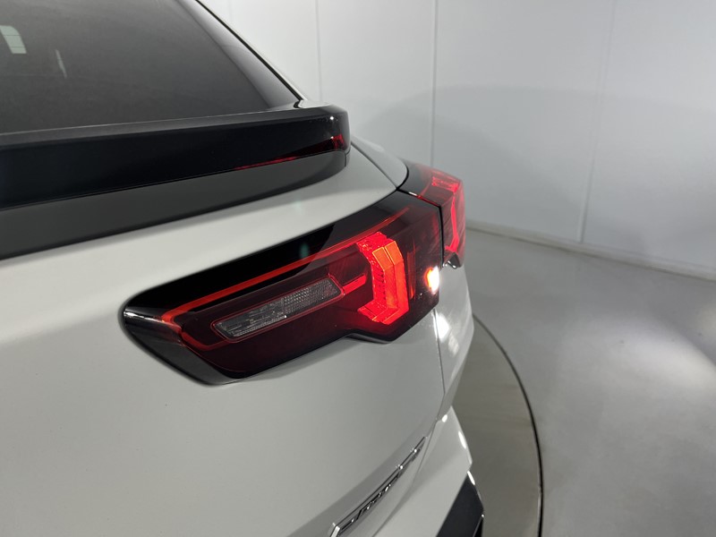 2025 (75) BMW iX2 150kW eDrive20 M Sport 65kWh 5dr Auto 5835496