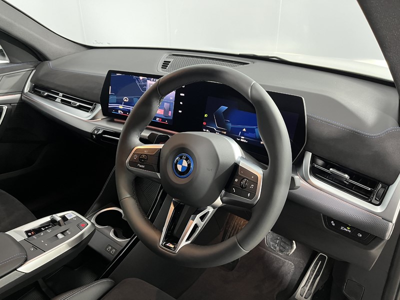 2025 (75) BMW iX2 150kW eDrive20 M Sport 65kWh 5dr Auto 5835459