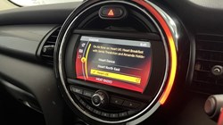 2019 (19) MINI HATCHBACK 1.5 Cooper Classic II 5dr 5824374