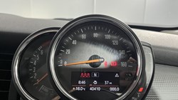 2019 (19) MINI HATCHBACK 1.5 Cooper Classic II 5dr 5824357