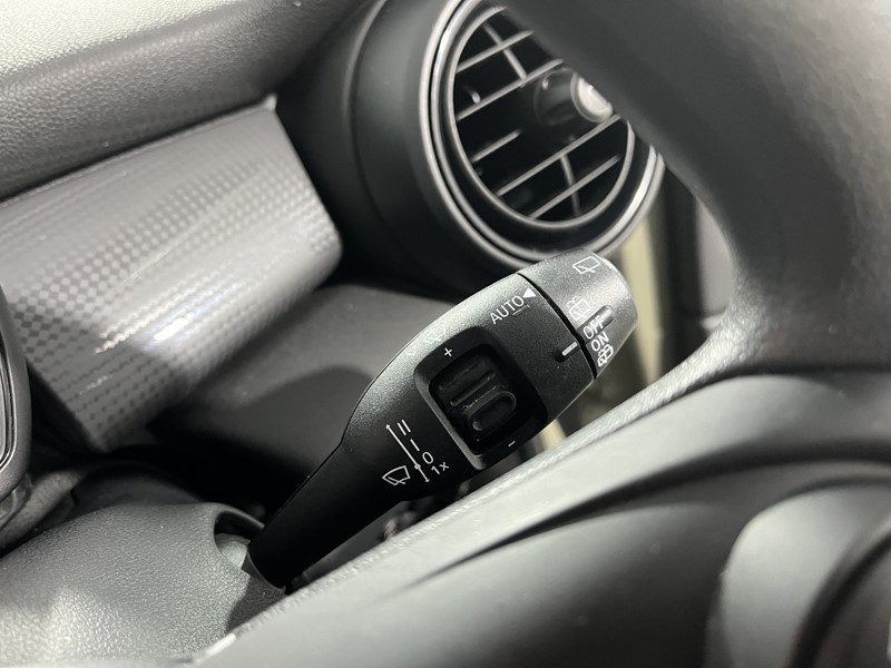 2019 (19) MINI HATCHBACK 1.5 Cooper Classic II 5dr 5824372
