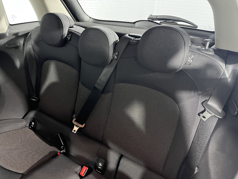 2019 (19) MINI HATCHBACK 1.5 Cooper Classic II 5dr 5824360
