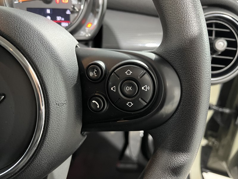 2019 (19) MINI HATCHBACK 1.5 Cooper Classic II 5dr 5824371