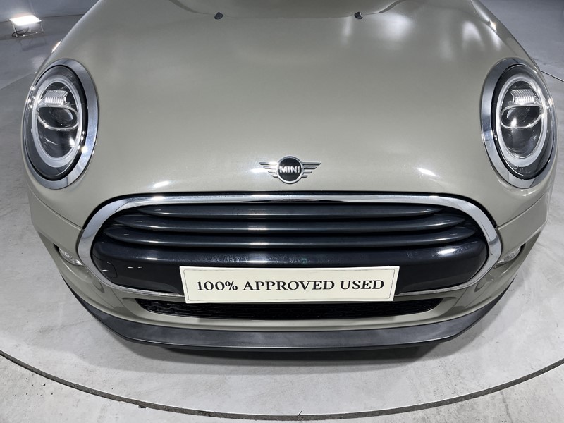 2019 (19) MINI HATCHBACK 1.5 Cooper Classic II 5dr 5824385