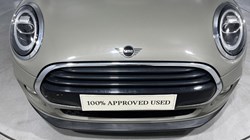 2019 (19) MINI HATCHBACK 1.5 Cooper Classic II 5dr 5824385