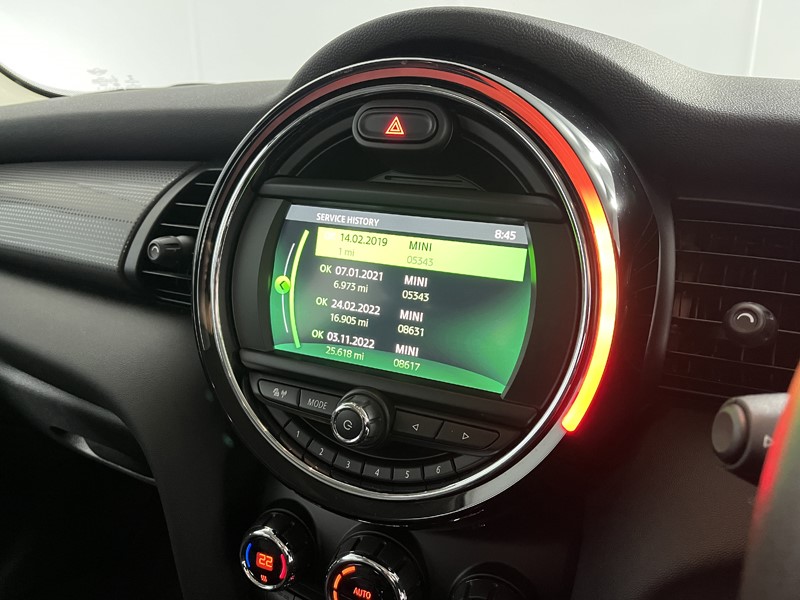 2019 (19) MINI HATCHBACK 1.5 Cooper Classic II 5dr 5824376