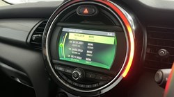 2019 (19) MINI HATCHBACK 1.5 Cooper Classic II 5dr 5824376