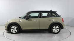 2019 (19) MINI HATCHBACK 1.5 Cooper Classic II 5dr 5824389