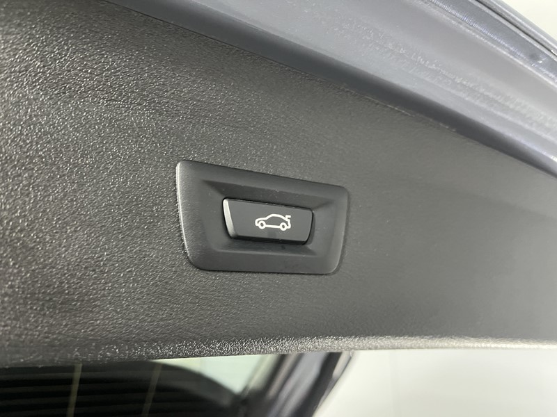 2020 (20) BMW X1 sDrive 18d M Sport 5dr Step Auto 5808782