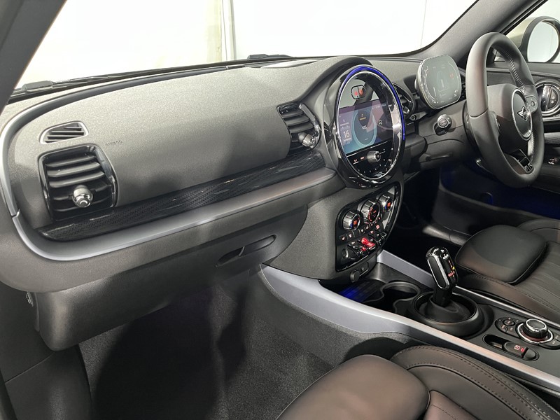 2024 (24) MINI CLUBMAN 1.5 Cooper Exclusive Premium 6dr Auto 5831092