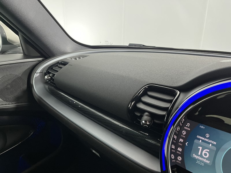 2024 (24) MINI CLUBMAN 1.5 Cooper Exclusive Premium 6dr Auto 5831111