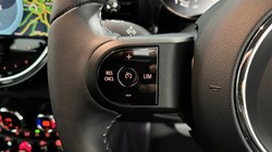 2024 (24) MINI CLUBMAN 1.5 Cooper Exclusive Premium 6dr Auto 5831108