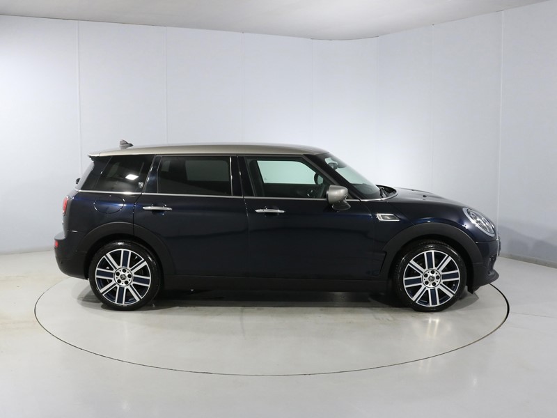 2024 (24) MINI CLUBMAN 1.5 Cooper Exclusive Premium 6dr Auto 5831088