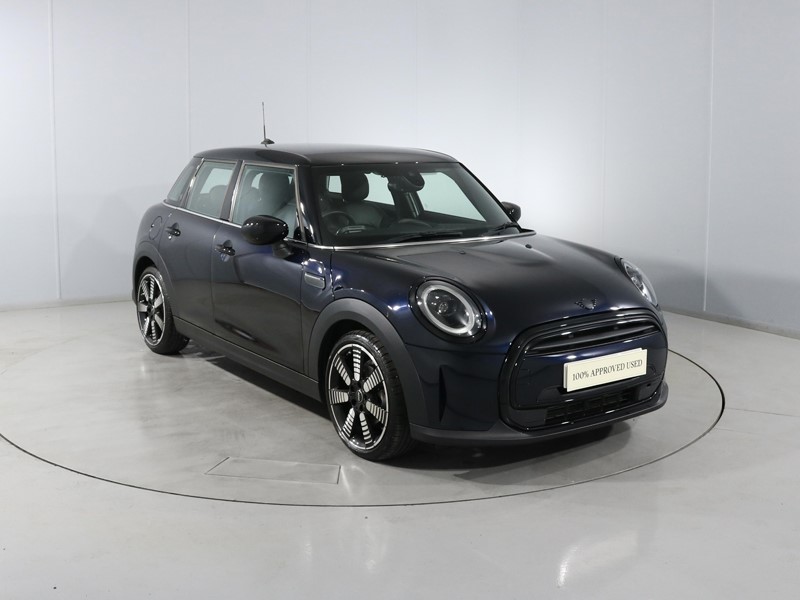 2023 (73) MINI HATCHBACK 1.5 Cooper Exclusive Premium 5dr Auto