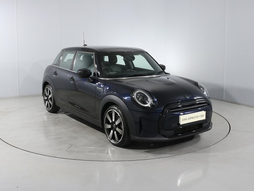 2023 (73) MINI HATCHBACK 1.5 Cooper Exclusive Premium 5dr Auto
