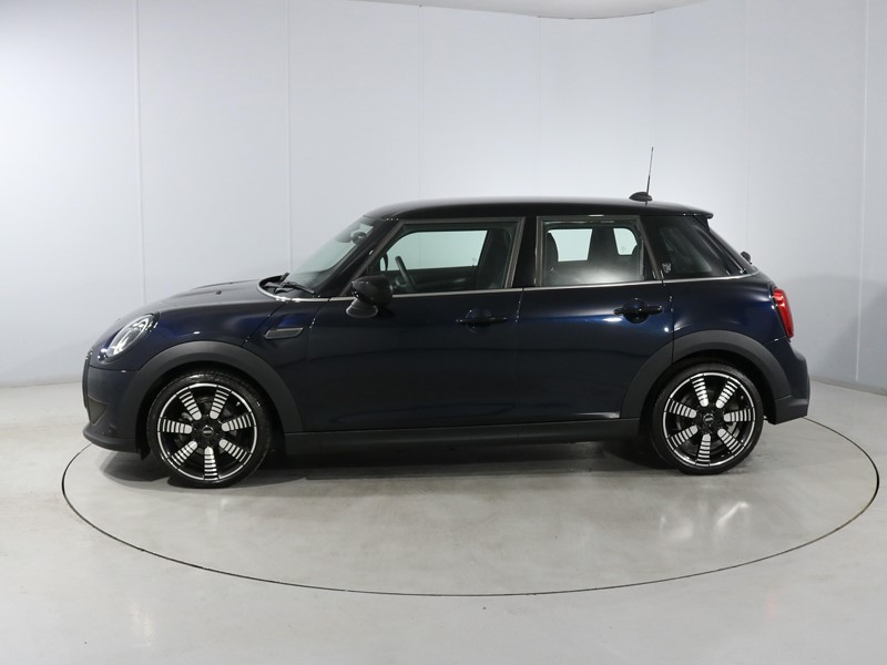 2023 (73) MINI HATCHBACK 1.5 Cooper Exclusive Premium 5dr Auto 5861973