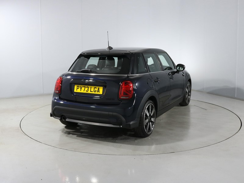 2023 (73) MINI HATCHBACK 1.5 Cooper Exclusive Premium 5dr Auto 5861972