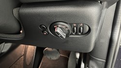 2023 (73) MINI HATCHBACK 1.5 Cooper Exclusive Premium 5dr Auto 5861951