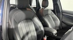 2023 (73) MINI HATCHBACK 1.5 Cooper Exclusive Premium 5dr Auto 5861942
