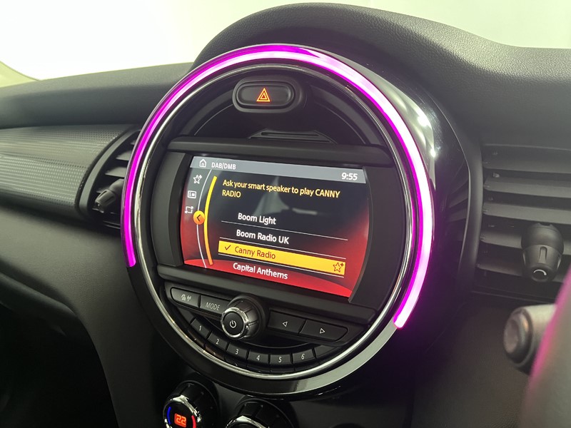 2020 (20) MINI HATCHBACK 1.5 Cooper Classic II 3dr 5835528