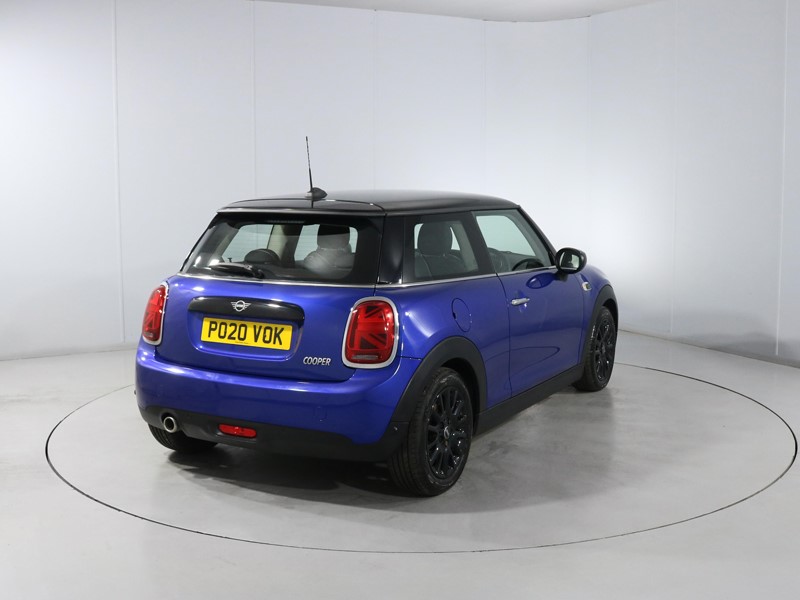 2020 (20) MINI HATCHBACK 1.5 Cooper Classic II 3dr 5835541