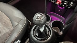 2020 (20) MINI HATCHBACK 1.5 Cooper Classic II 3dr 5835511