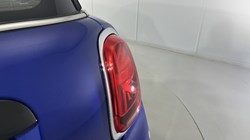 2020 (20) MINI HATCHBACK 1.5 Cooper Classic II 3dr 5835539