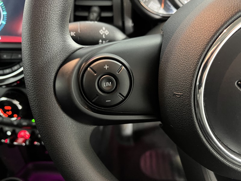 2020 (20) MINI HATCHBACK 1.5 Cooper Classic II 3dr 5835524