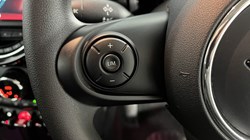 2020 (20) MINI HATCHBACK 1.5 Cooper Classic II 3dr 5835524