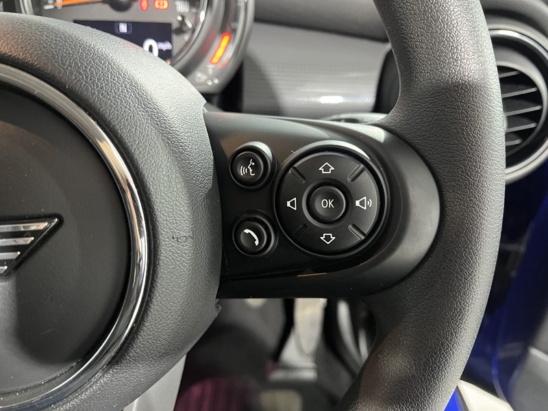 2020 (20) MINI HATCHBACK 1.5 Cooper Classic II 3dr 5835525