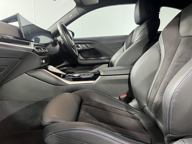 2023 (73) BMW 2 SERIES 220i M Sport 2dr Step Auto 5835309
