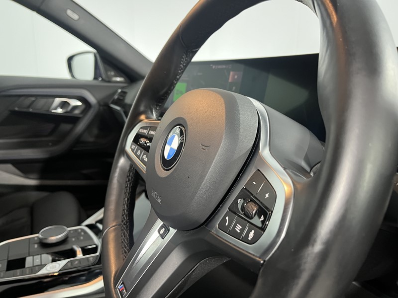 2023 (73) BMW 2 SERIES 220i M Sport 2dr Step Auto 5835294