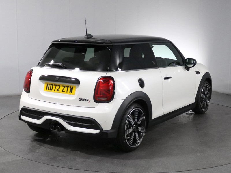 2022 (72) MINI HATCHBACK 2.0 Cooper S Exclusive Premium 5dr Auto 5853990