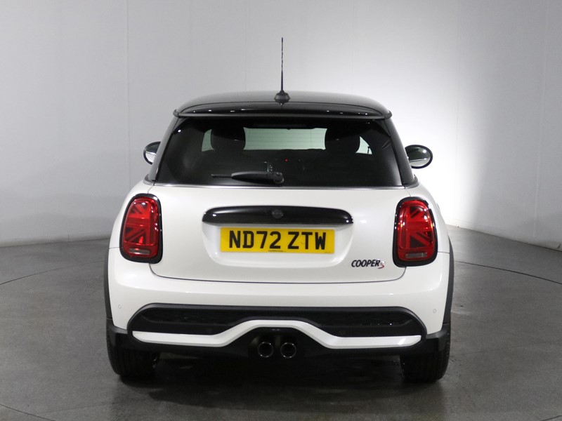 2022 (72) MINI HATCHBACK 2.0 Cooper S Exclusive Premium 5dr Auto 5853947