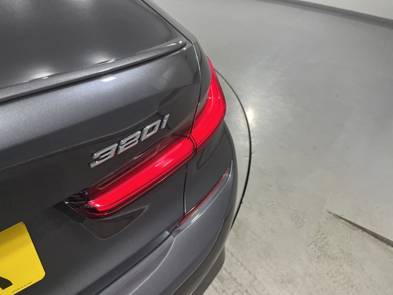 2020 (20) BMW 3 SERIES 320i xDrive M Sport 4dr Step Auto 5910247