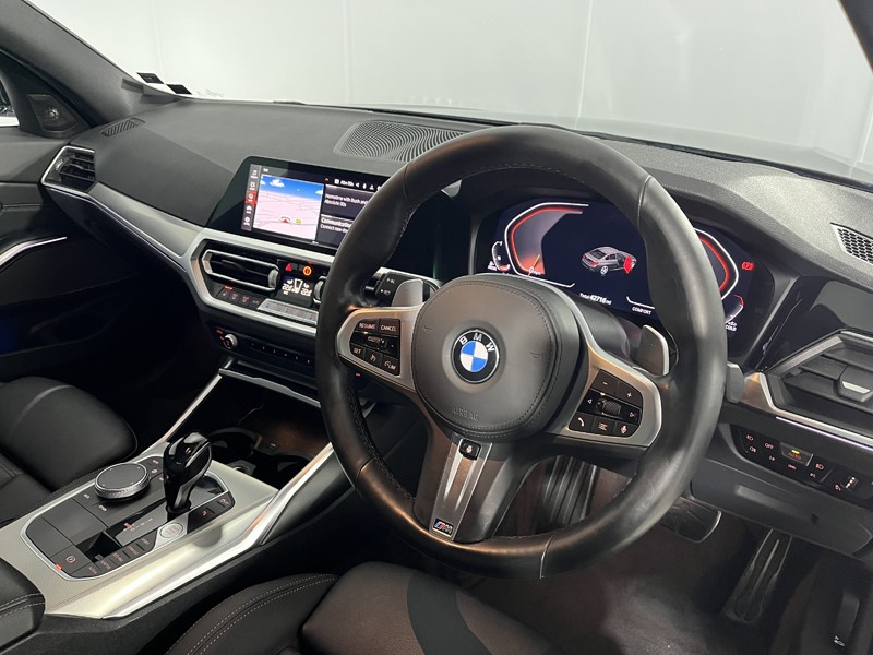 2021 (21) BMW 3 SERIES 320d MHT M Sport 4dr Step Auto 5862350