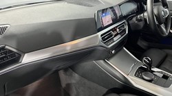 2021 (21) BMW 3 SERIES 320d MHT M Sport 4dr Step Auto 5862351