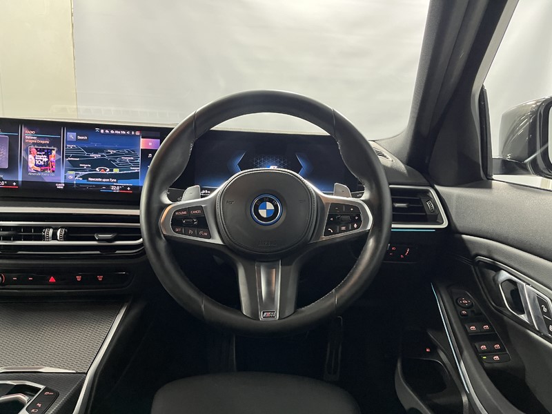 2023 (23) BMW 3 SERIES 330e M Sport 4dr Step Auto 5851799