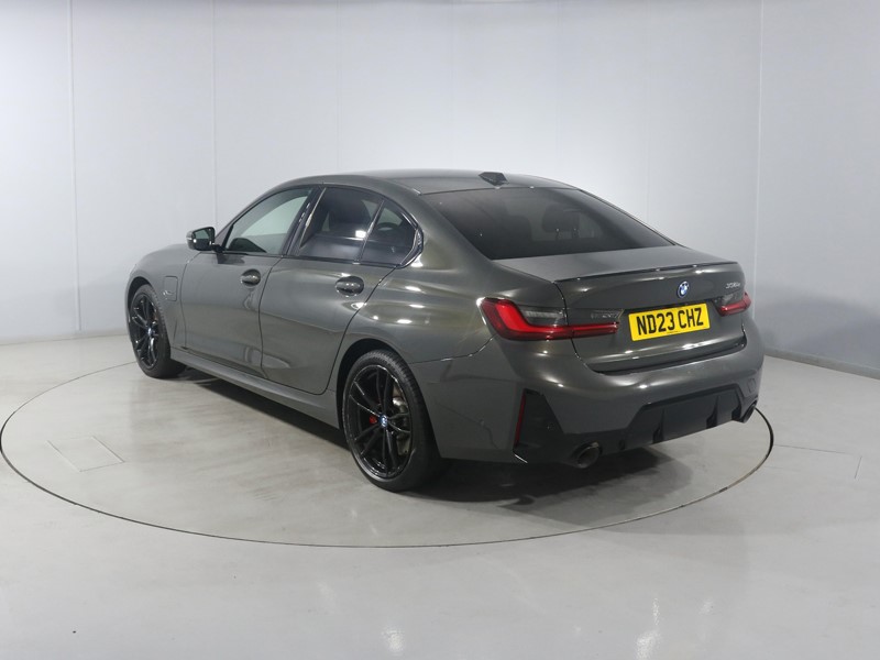 2023 (23) BMW 3 SERIES 330e M Sport 4dr Step Auto 1