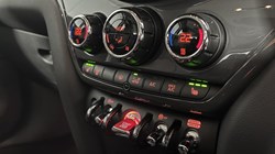 2023 (23) MINI COUNTRYMAN 1.5 Cooper Classic Premium 5dr Auto 5851970