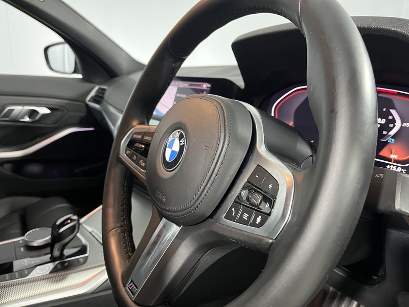 2020 (20) BMW 3 SERIES 318d M Sport 4dr Step Auto 5862420