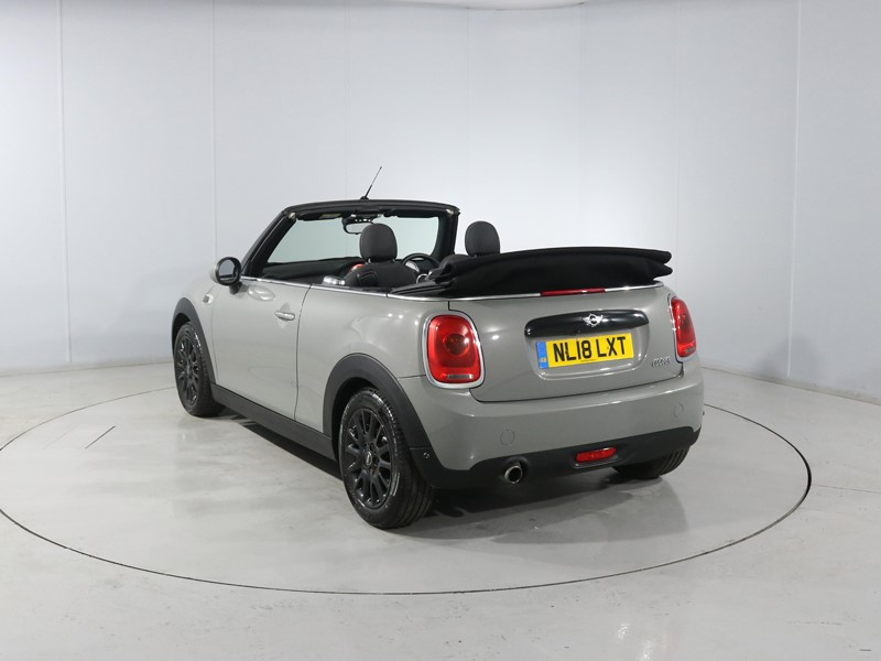 2018 (18) MINI CONVERTIBLE 1.5 Cooper 2dr 5877424