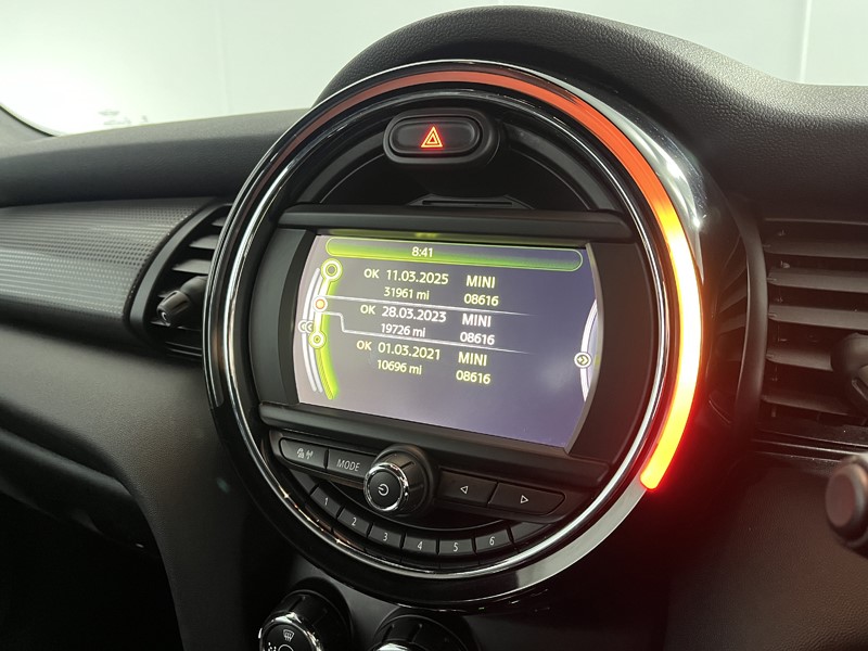 2018 (18) MINI CONVERTIBLE 1.5 Cooper 2dr 5877448