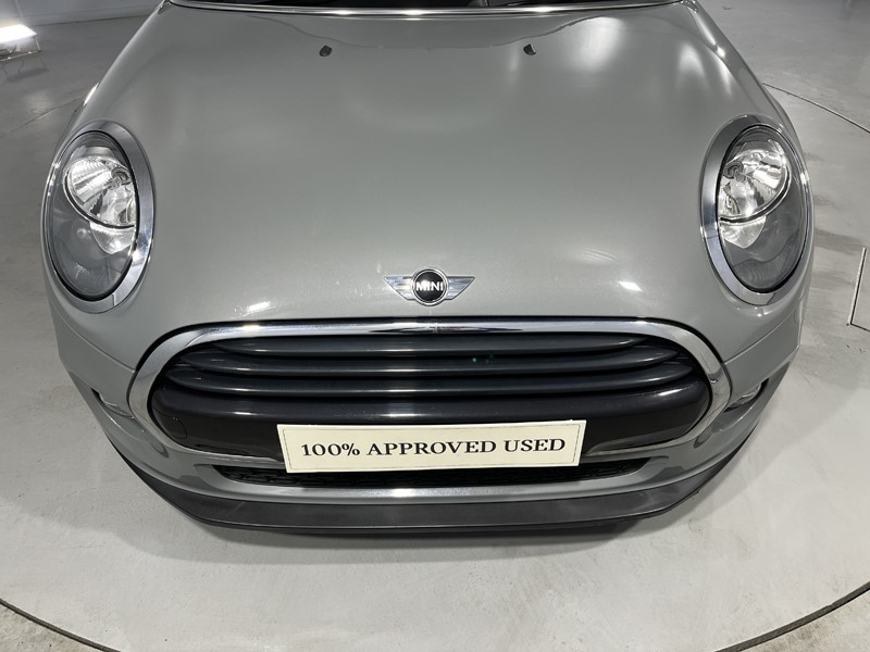 2018 (18) MINI CONVERTIBLE 1.5 Cooper 2dr 5877455