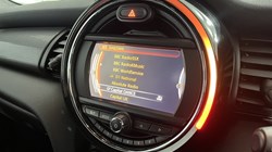 2018 (18) MINI CONVERTIBLE 1.5 Cooper 2dr 5877447