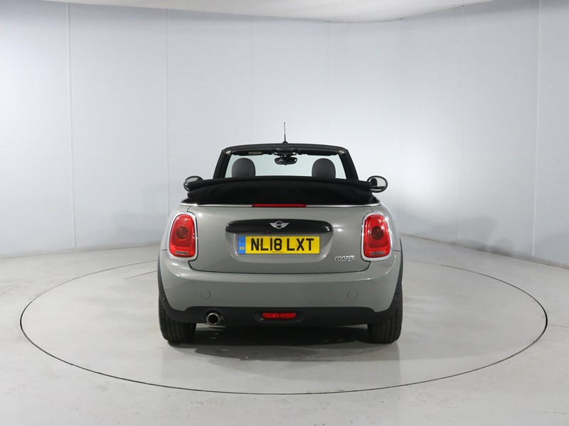 2018 (18) MINI CONVERTIBLE 1.5 Cooper 2dr 5877436