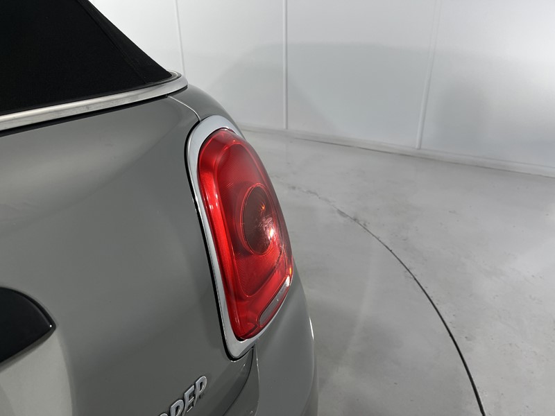 2018 (18) MINI CONVERTIBLE 1.5 Cooper 2dr 5877456
