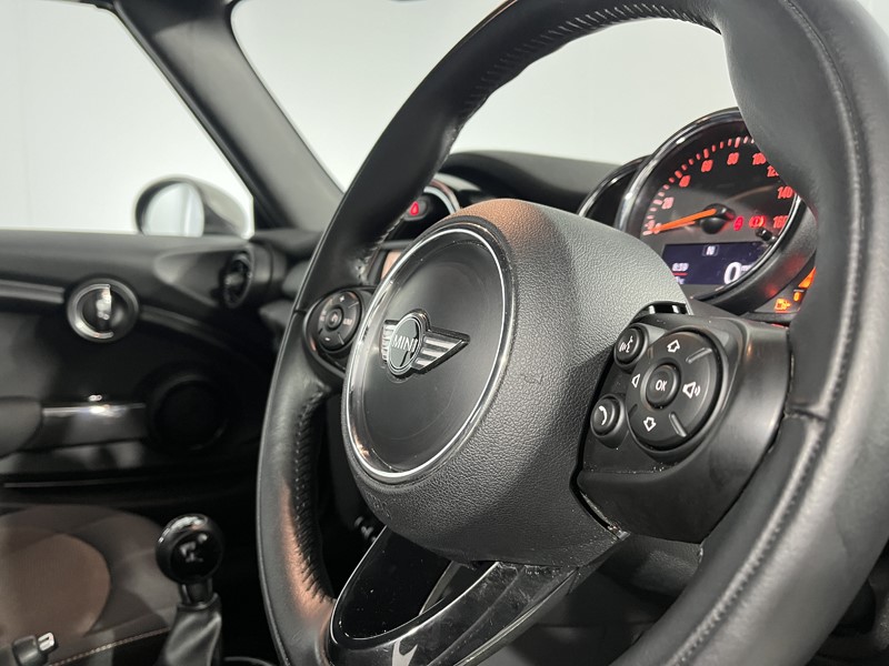 2018 (18) MINI CONVERTIBLE 1.5 Cooper 2dr 5877441